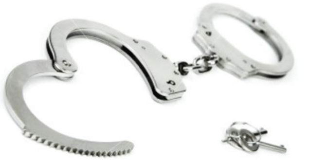 Trei persoane, retinute dupa ce ar fi jefuit un francez si ar fi rapit o prostituata