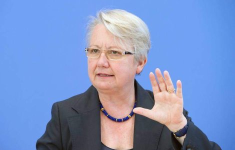 Ministrul german al Educatiei demisioneaza in urma acuzatiilor de plag