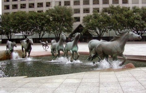  Top  FOTO 15 sculpturi uimitoare care dau impresia că sunt cât se poate de reale