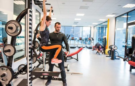 Stroe, cifre pentru distanțarea socială la sală: 10 metri la fitness