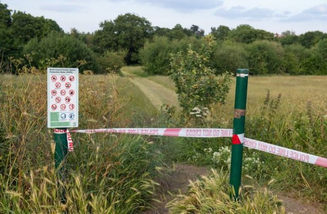Două surori au murit înjunghiate în tipul unui picnic. Trecătorii credeau că dorm