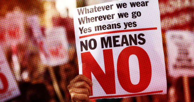 Mesaj pentru „Colo” & Co: Femeile NU „și-o cer”, cu atât mai puțin minorele!