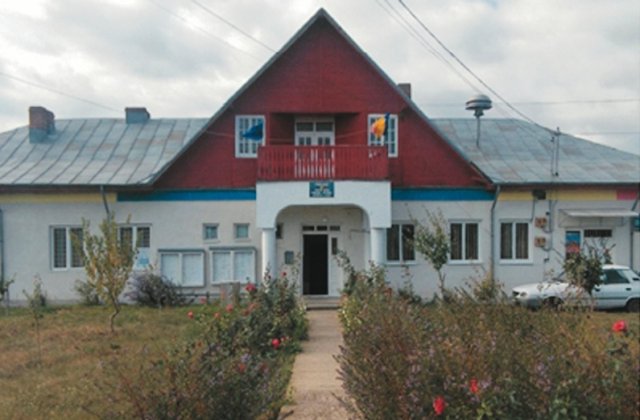 Doi consilieri locali din Buzău s-au luat la bătaie chiar &icirc;n fața primarului