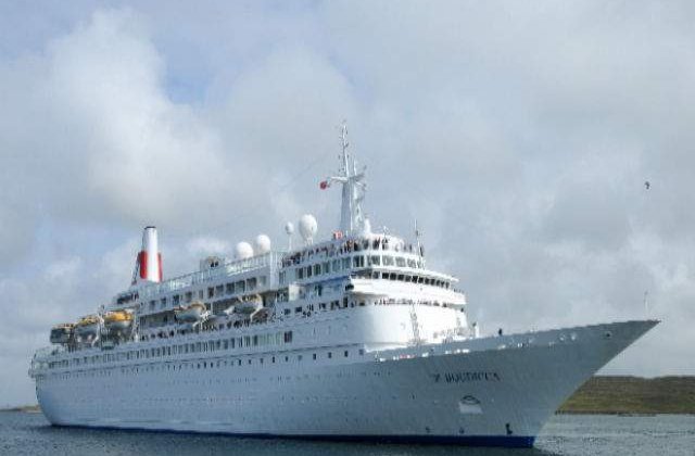 Un pachebot cu 4.000 de oameni la bord, in deriva in largul Mexicului