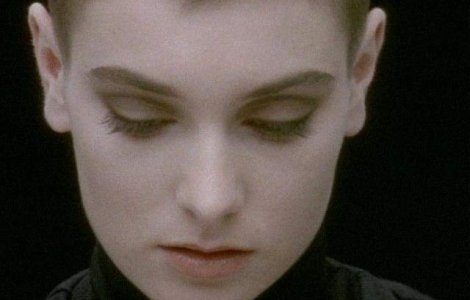 Sinead O`Connor: Demisia, cea mai mare realizare a Papei Benedict