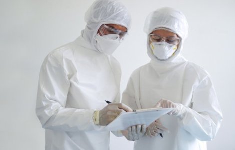 Mesajul unui pacient asimptomatic către Arafat: Noaptea și ziua ușa este încuiată și nu am dreptul să ies din „celulă”