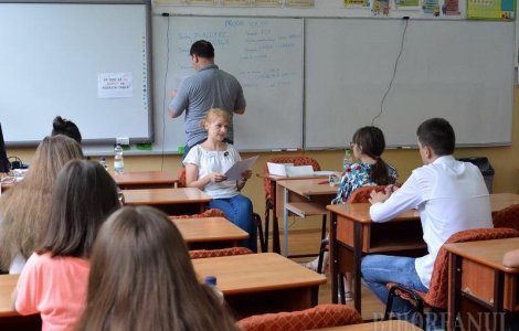 Peste 170.000 de elevi susțin astăzi Evaluarea Națională la Limba română