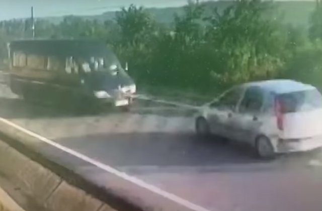 Imagini incredibile cu accidentul rutier din Vrancea. Printre cei 11 răniți se află și un copil