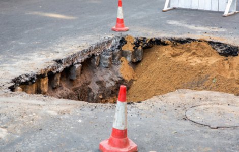 FOTO Surpriză de proporții după ce o dolină s-a deschis din senin Dakota