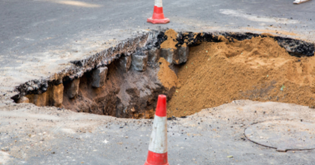 FOTO Surpriză de proporții după ce o dolină s-a deschis din senin Dakota