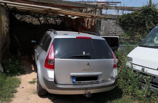 Mașinile lui Dincă - scoase la licitație. Care este prețul de pornire