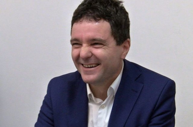 Nicușor Dan îi dă replică Gabrielei Firea: „N-aș recomanda-o nici ca președinte de scară de bloc”