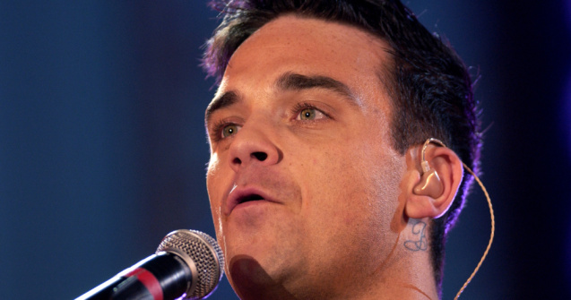 Secretul lui Robbie Williams: „Îmi place să urinez în piscinele altora”