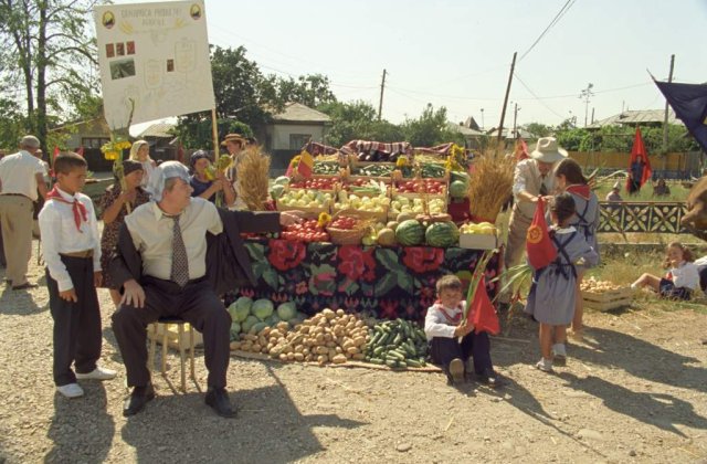 Mungiu se intoarce in cinematografe cu &#39;Amintiri din Epoca de Aur&#39;