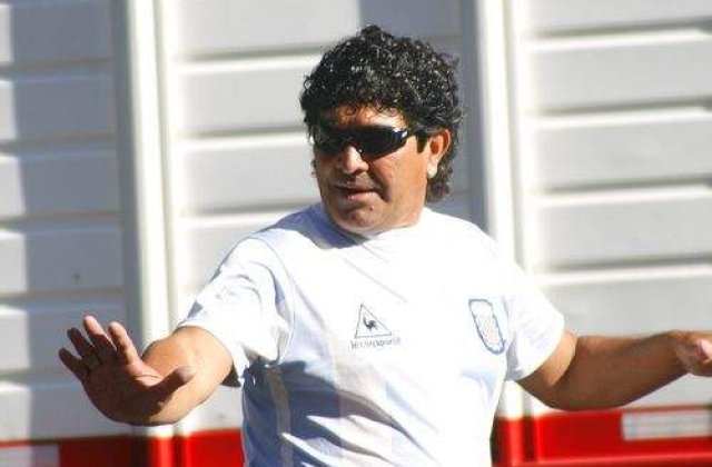 Maradona urmeaza o terapie antistres