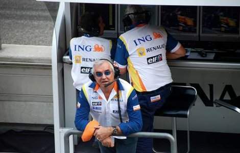 Flavio Briatore s-a retras de la Renault