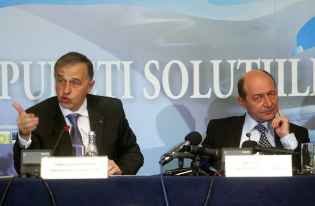 Geoana: Desi Guvernul nu merge grozav, trebuie conservat macar pana la alegerile prezidentiale
