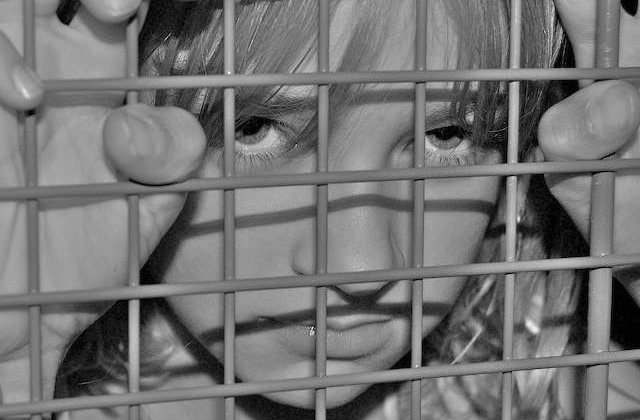 &#39;Fritzl reloaded&#39;: Un australian este suspectat ca si-a violat fiica timp de 30 de ani