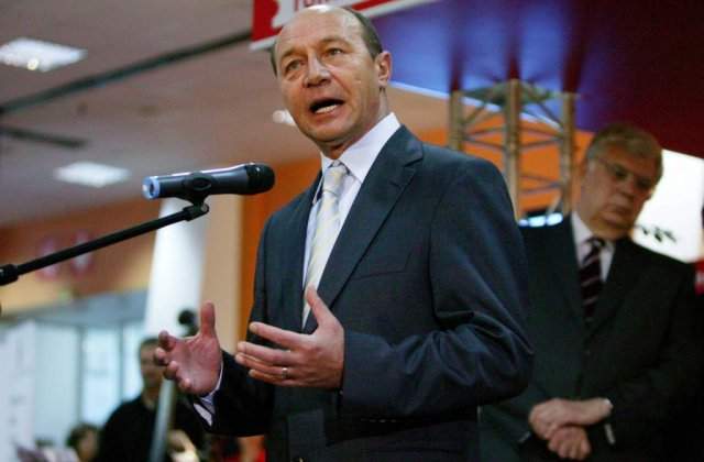 Basescu si-a recunoscut greselile: 3 la numar