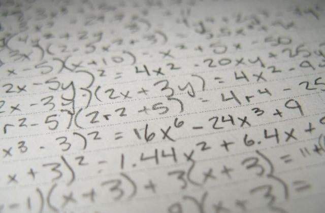 Rezultate simulari: DEZASTRU la matematica