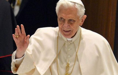 Papa isi va lua ramas bun de la credinciosi la 27 februarie