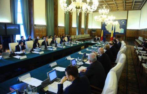 Ponta, catre ministri: Uitati-va mai putin la presa si faceti-va treaba