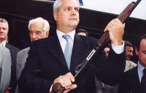 ISC nu a primit bani de la Nastase. Executarea silita merge mai departe