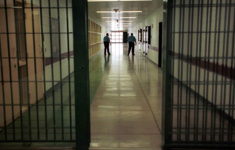 Medicul lui Michael Jackson, VIOLAT in inchisoare