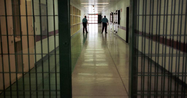 Medicul lui Michael Jackson, VIOLAT in inchisoare