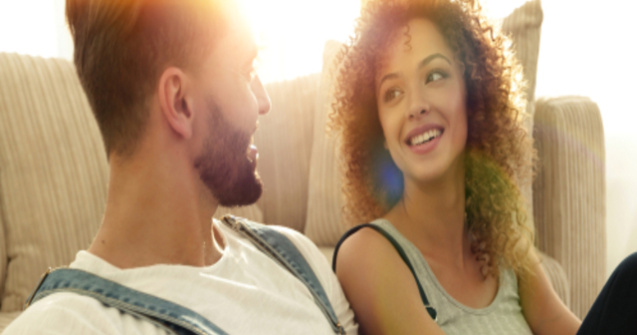  Top  5 situații în care este OK să minți într-o relație