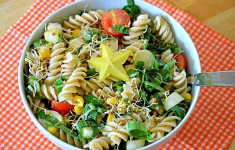 Salatele verii: 5 rețete savuroase și simplu de realizat