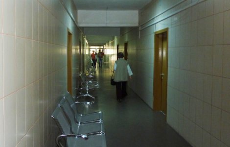 De teama virusului, un turist în Bucovina și-a dezinfectat camera până a murit