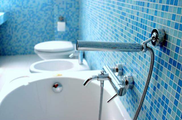 Radet: &#39;Spalati-va la copaie&#39;