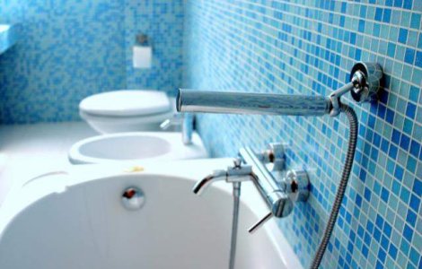 Radet: 'Spalati-va la copaie'