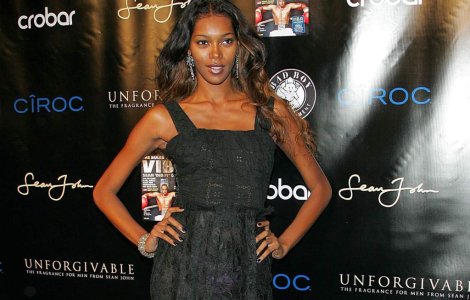 Este oficial: Sean Penn are o noua iubita