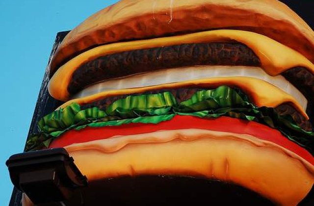 Cel mai mare burger din lume