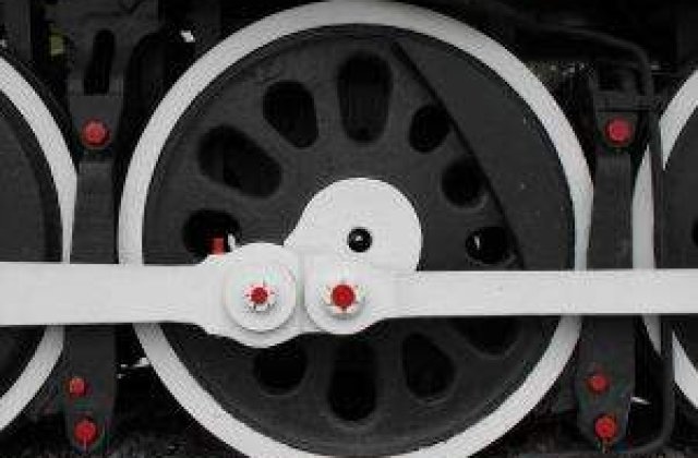 Peste 160 de reparatori de locomotive din Cluj au incetat lucrul pentru ca nu si-au primit salariile