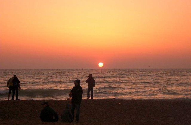 Asociatiile din turism cer ca 2 si 3 mai sa fie declarate zile libere