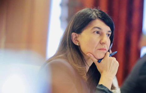Violeta Alexandru îi acuză pe social-democrați că o insultă