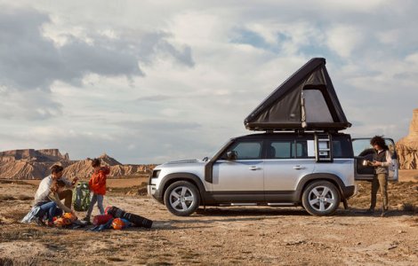 Land Rover Defender poate fi comandat și cu un cort de plafon