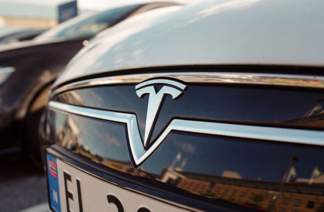 Tesla se află pe ultima poziție a clasamentului &icirc;ntocmit de JD Power &icirc;n SUA privind calitatea automobilelor: Dodge și Kia &icirc;și &icirc;mpart primul loc