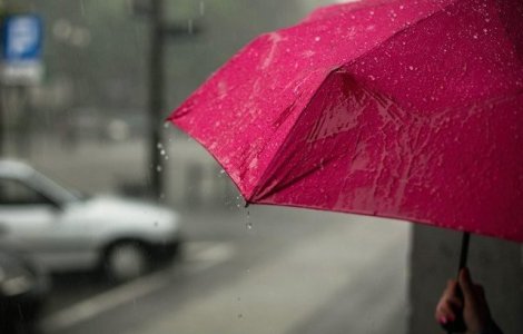 Cod PORTOCALIU și GALBEN de ploi torențiale. Care sunt județele vizate