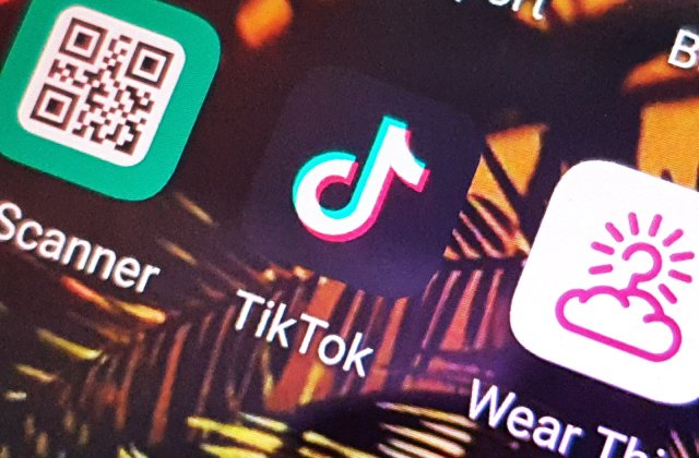 Inquire shirt telegram Avertisment: Aplicația TikTok spionează milioane de utilizatori de iPhone