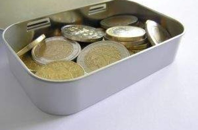 Guvernul poate plati "fara nicio problema" salariile si pensiile pana la finalul anului