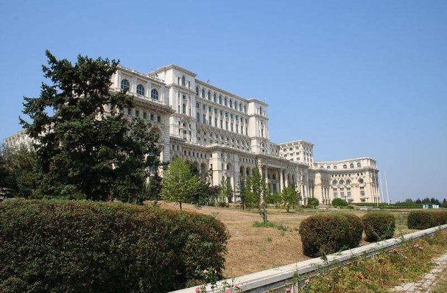 Propunerea USL pentru Codul Electoral: 300 deputati si 100 senatori