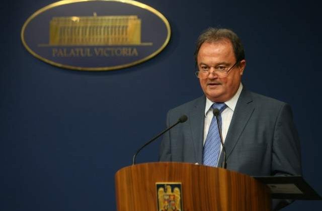 Blaga: Niciodata nu il voi ataca pe Basescu. A adus PDL de la 7 la 16% si ii multumesc