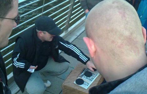 Doi bărbați, reținuți de polițiști în Mamaia pentru că jucau ”alba-neagra”