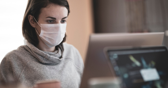 Cum să îți motivezi angajații odată cu reînceperea muncii de la birou