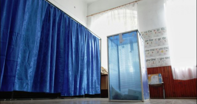 Sondaj IMAS: PNL urcă în sondaje, după relaxare. PSD e în scădere, USR crește