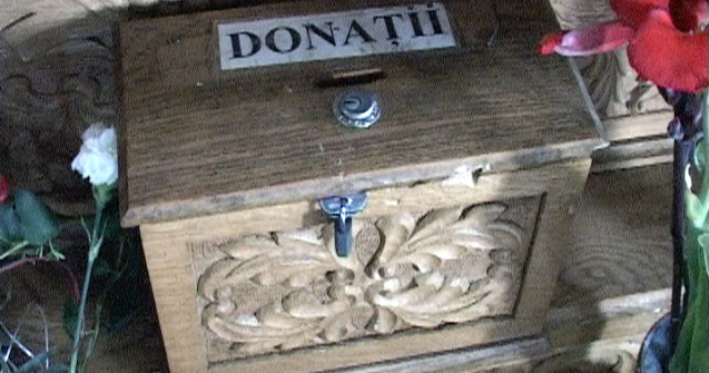 Un bărbat din Iași a fost prins în timp ce fura banii din cutia milei